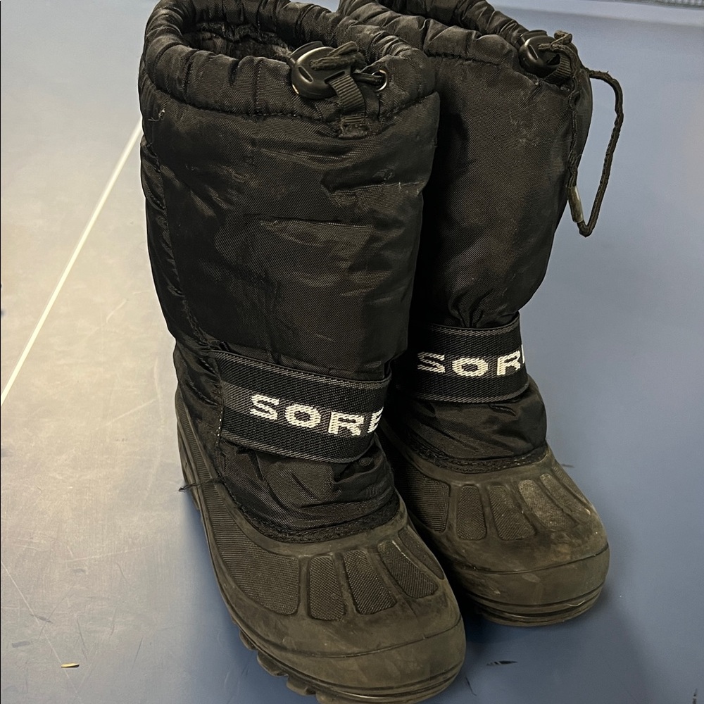 Sorel Black Insulated Snow Boots